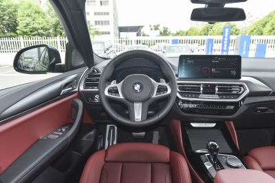 2022款 改款 xDrive 30i M运动曜夜套装-内饰-图片-有驾