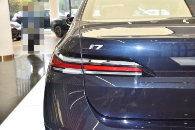 2023款 xDrive60L 豪华套装-外观-图片-有驾