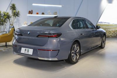 2023款 xDrive60L 豪华套装-外观-图片-有驾