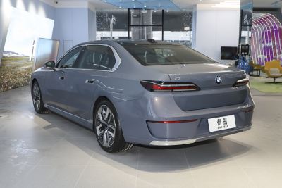 2023款 xDrive60L 豪华套装-外观-图片-有驾