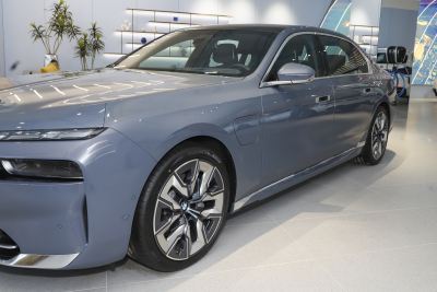 2023款 xDrive60L 豪华套装-外观-图片-有驾