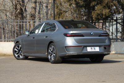 2023款 xDrive60L 豪华套装-外观-图片-有驾