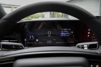 2025款 2.0T 骑士特别版-内饰-图片-有驾