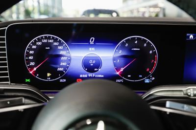 2025款 GLE 350 4MATIC 轿跑SUV 豪华型-内饰-图片-有驾