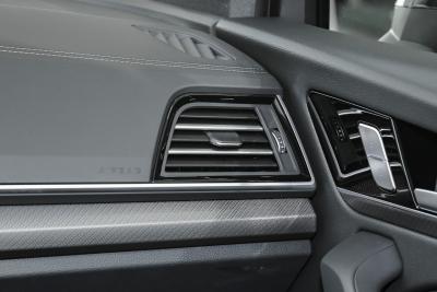 2025款 quattro 45周年典藏版 40 TFSI 豪华动感型-内饰-图片-有驾 2025款 quattro 45周年典藏版 40 TFSI 豪华动感型-内饰-图片-有驾