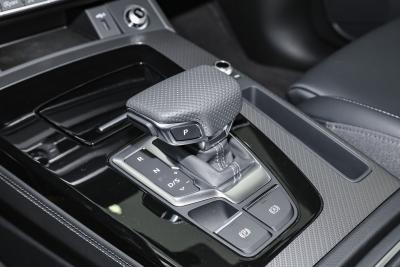2025款 quattro 45周年典藏版 40 TFSI 豪华动感型-内饰-图片-有驾 2025款 quattro 45周年典藏版 40 TFSI 豪华动感型-内饰-图片-有驾