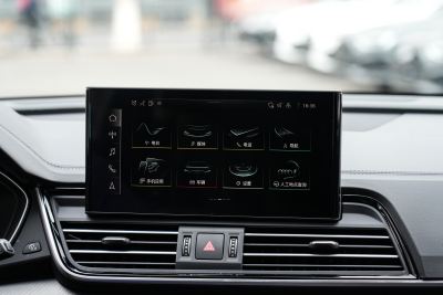 2025款 quattro 45周年典藏版 40 TFSI 豪华动感型-内饰-图片-有驾