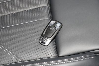 2025款 quattro 45周年典藏版 40 TFSI 豪华动感型-内饰-图片-有驾