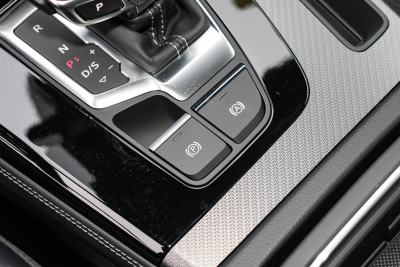 2025款 quattro 45周年典藏版 40 TFSI 豪华动感型-内饰-图片-有驾