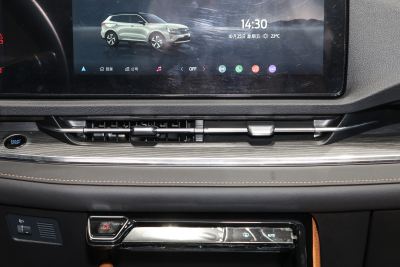 2025款 EcoBoost 170 尊领型-内饰-图片-有驾