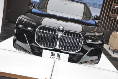 2023款 xDrive60L M运动套装-外观-图片-有驾