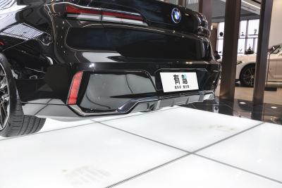 2023款 xDrive60L M运动套装-外观-图片-有驾