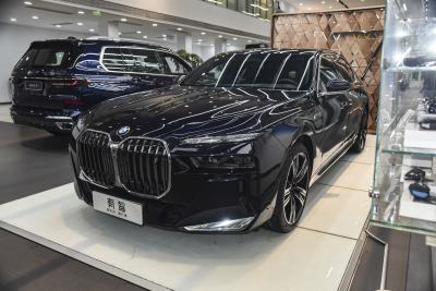 2023款 xDrive60L M运动套装-外观-图片-有驾