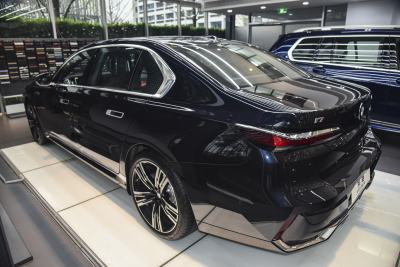 2023款 xDrive60L M运动套装-外观-图片-有驾