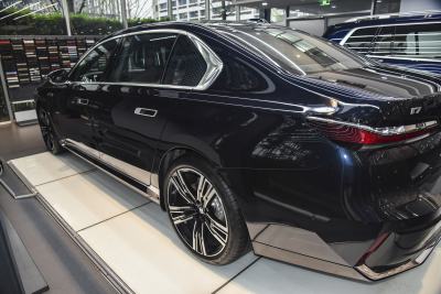 2023款 xDrive60L M运动套装-外观-图片-有驾