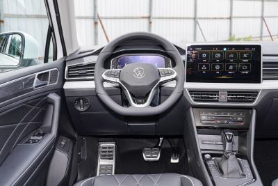 2025款 330TSI 自动两驱R-Line龙耀版-内饰-图片-有驾