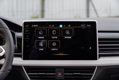 2025款 330TSI 自动两驱R-Line龙耀版-内饰-图片-有驾