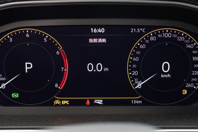 2025款 330TSI 自动两驱R-Line龙耀版-内饰-图片-有驾