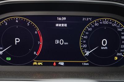 2025款 330TSI 自动两驱R-Line龙耀版-内饰-图片-有驾
