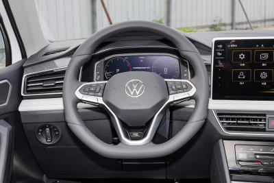 2025款 330TSI 自动两驱R-Line龙耀版-内饰-图片-有驾