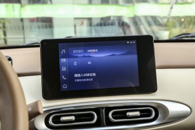 2025款 四门版 臻享款-内饰-图片-有驾