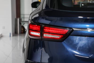 2021款 1.5T 自动精英型 7座-外观-图片-有驾