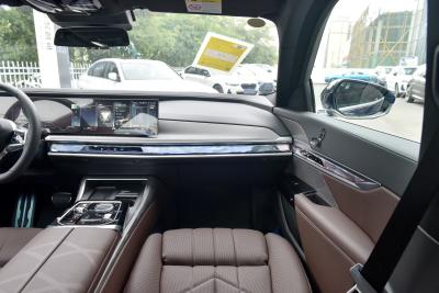 2023款 740Li 尊享型 M运动套装-内饰-图片-有驾