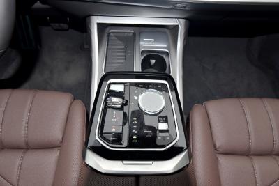 2023款 740Li 尊享型 M运动套装-内饰-图片-有驾