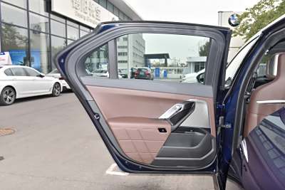 2023款 740Li 尊享型 M运动套装-内饰-图片-有驾