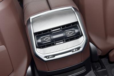 2023款 740Li 尊享型 M运动套装-内饰-图片-有驾