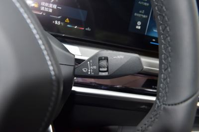 2023款 740Li 尊享型 M运动套装-内饰-图片-有驾
