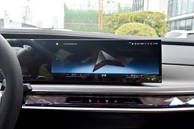 2023款 740Li 尊享型 M运动套装-内饰-图片-有驾