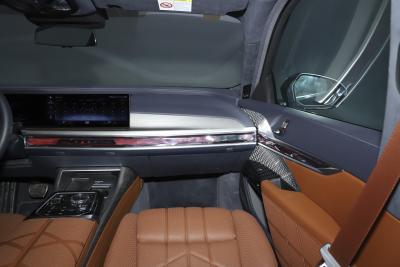 2023款 740Li 尊享型 M运动套装-内饰-图片-有驾