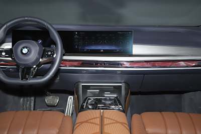 2023款 740Li 尊享型 M运动套装-内饰-图片-有驾