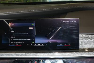 2023款 740Li 尊享型 M运动套装-内饰-图片-有驾