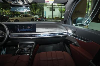 2023款 740Li 尊享型 M运动套装-内饰-图片-有驾