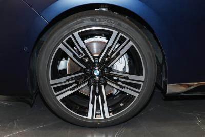 2023款 740Li 尊享型 M运动套装-外观-图片-有驾