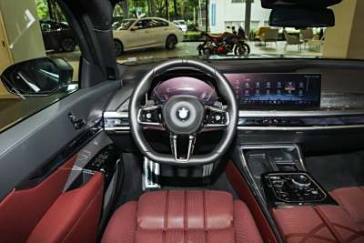 2023款 740Li 尊享型 M运动套装-内饰-图片-有驾