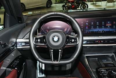 2023款 740Li 尊享型 M运动套装-内饰-图片-有驾