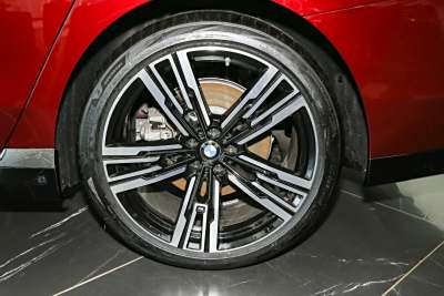 2023款 740Li 尊享型 M运动套装-外观-图片-有驾