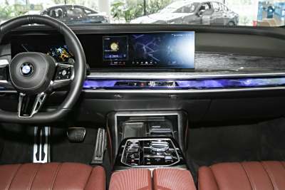 2023款 740Li 尊享型 M运动套装-内饰-图片-有驾
