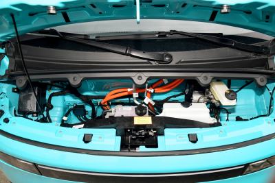 2025款 专业物流短轴前驱 爱易科41.86kWh 智远版 平顶单胎 2座-外观-图片-有驾
