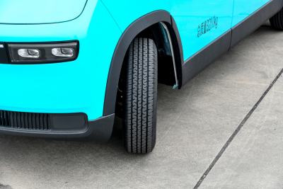 2025款 专业物流短轴前驱 爱易科41.86kWh 智远版 平顶单胎 2座-外观-图片-有驾