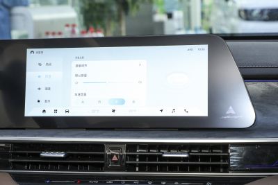 2025款 2.0T DCT劲-内饰-图片-有驾