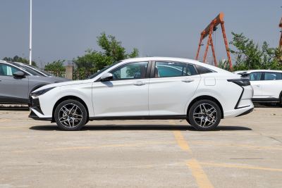 2025款 1.5L 自动尊贵型-外观-图片-有驾