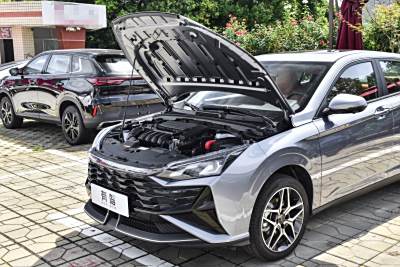 2025款 1.5L 自动尊贵型-外观-图片-有驾