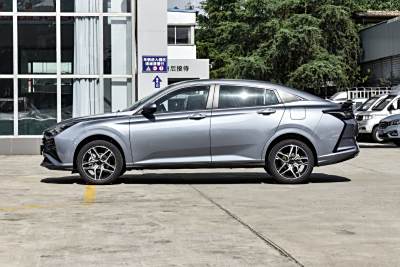 2025款 1.5L 自动尊贵型-外观-图片-有驾