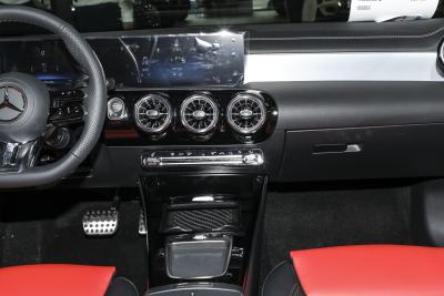 2025款 AMG CLA 35 4MATIC-内饰-图片-有驾