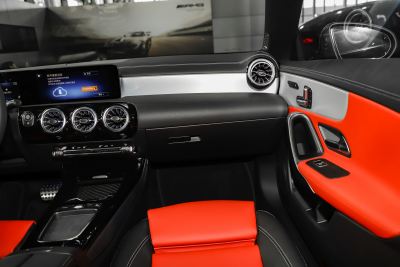 2025款 AMG CLA 35 4MATIC-内饰-图片-有驾