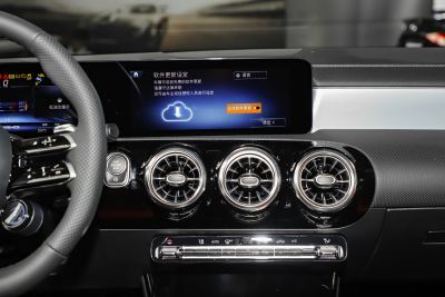 2025款 AMG CLA 35 4MATIC-内饰-图片-有驾